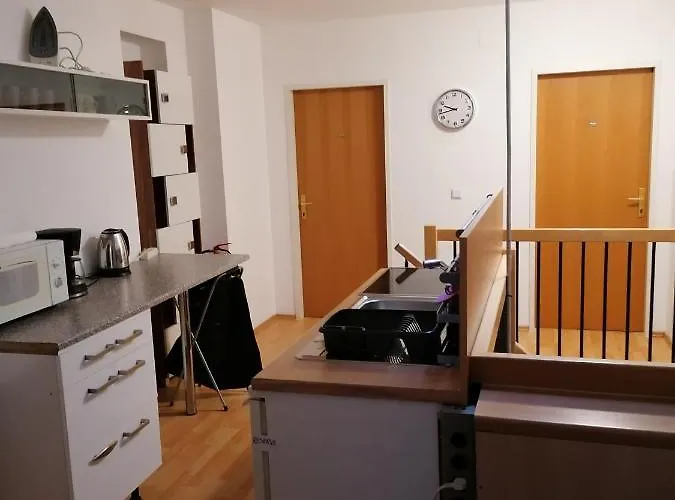 Favoriten-rooms Hostel