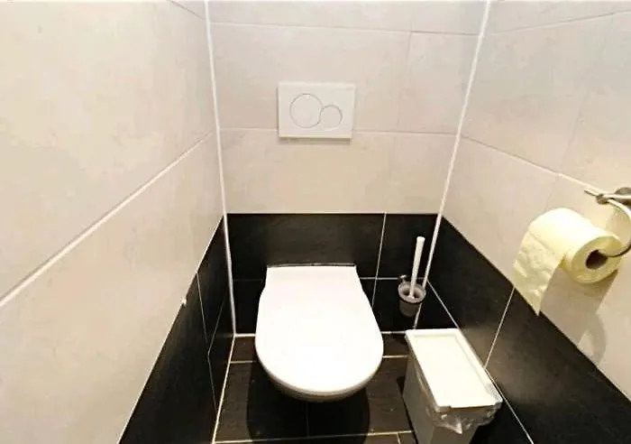 Favoriten-rooms Hostel