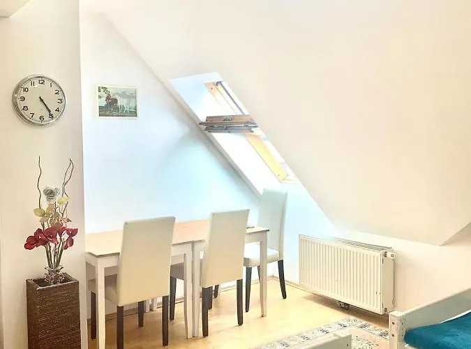 Hostel Favoriten-rooms *